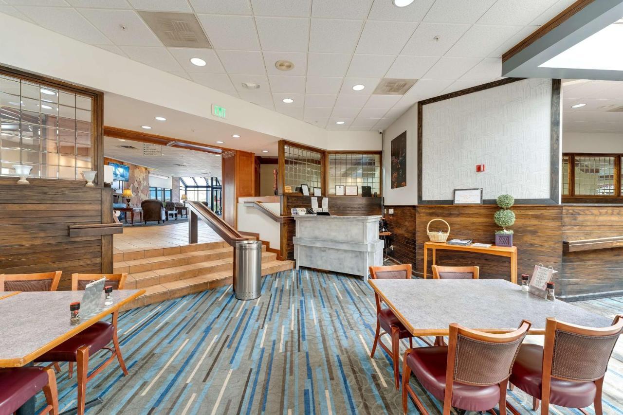 Surestay Plus Hotel By Best Western Price Bagian luar foto