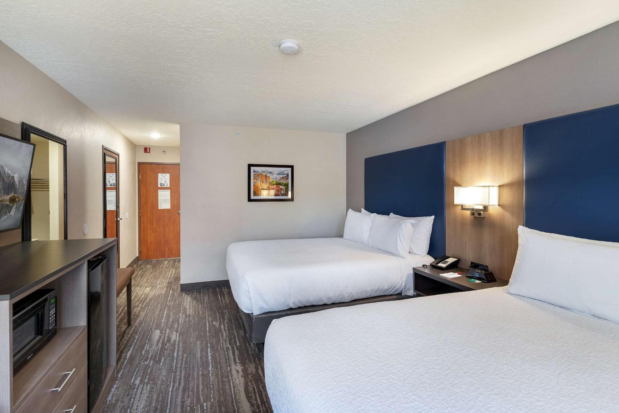 Surestay Plus Hotel By Best Western Price Bagian luar foto